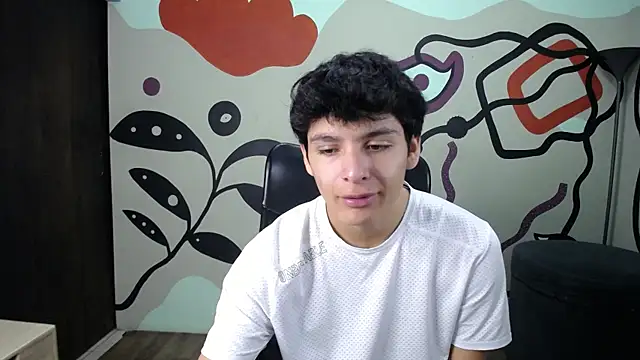 Snapshot of Luca_vega chatting on October 7, 2025, 1:01 pm Luca vega online show from October 7, 2025, 1:01 pm