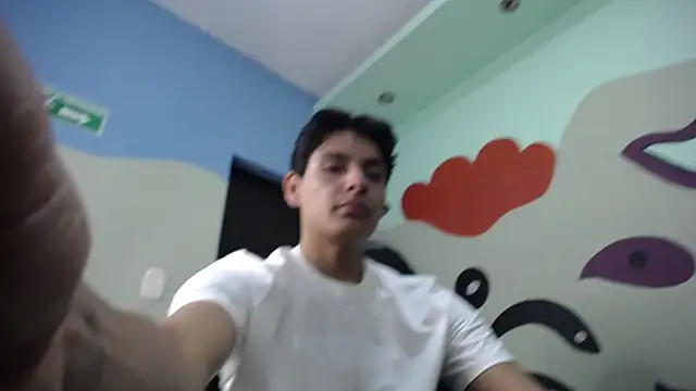 Snapshot of Luca_vega chatting on November 4, 2025, 4:55 pm Luca vega online show from November 4, 2025, 4:55 pm