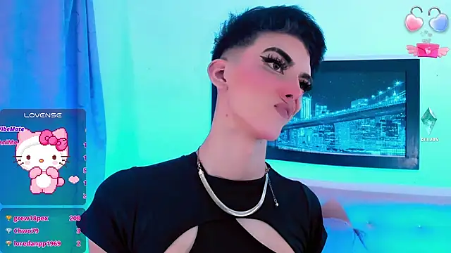 Baby FenixTS online show from September 24, 2025, 6:14 pm