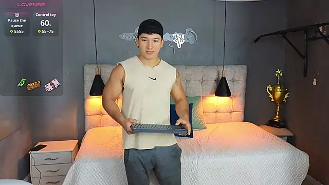 Horny nick18 online show from September 19, 2025, 12:31 pm