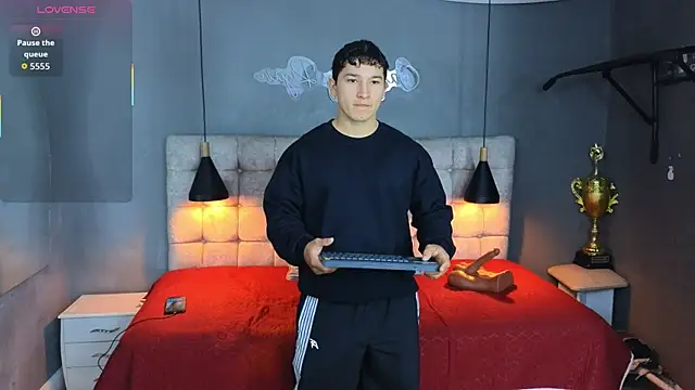 Horny nick18 online show from October 9, 2025, 10:38 am