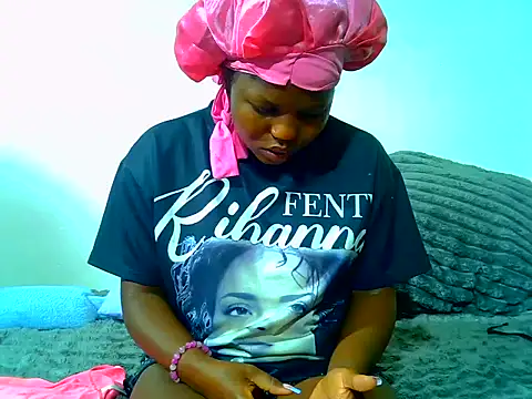 Snapshot of SweetHoney21_ chatting on June 2, 2026, 7:41 am SweetHoney21 online show from June 2, 2026, 7:41 am