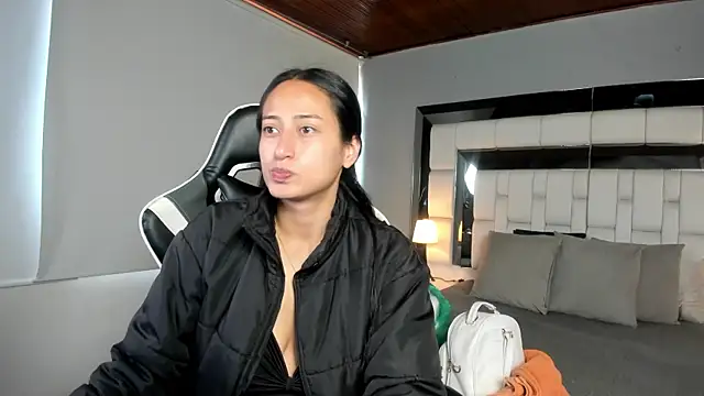 Snapshot of Adhara7 chatting on October 28, 2025, 7:24 pm Adhara7 online show from October 28, 2025, 7:24 pm