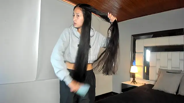 Snapshot of Adhara7 chatting on November 19, 2025, 7:58 pm Adhara7 online show from November 19, 2025, 7:58 pm