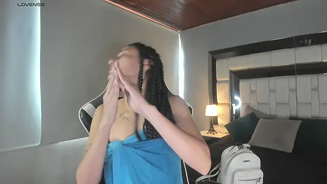 Snapshot of Adhara7 chatting on October 1, 2025, 7:40 pm Adhara7 online show from October 1, 2025, 7:40 pm