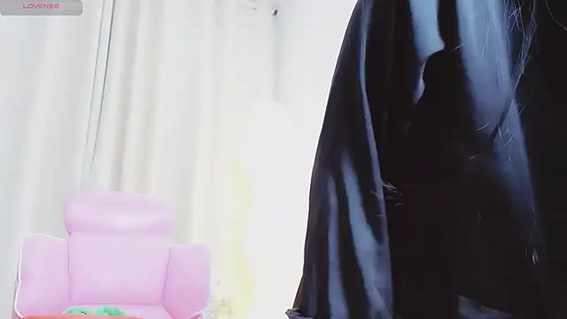 Snapshot of Miu-999 chatting on February 10, 2026, 2:10 am Miu-999 online show from February 10, 2026, 2:10 am