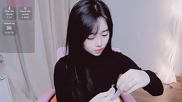 Miu-999 online show from November 18, 2025, 2:05 am