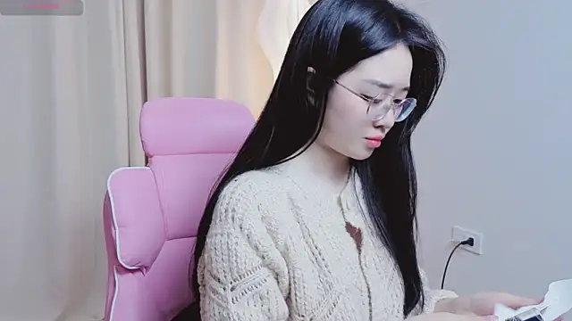 Snapshot of Miu-999 chatting on February 27, 2026, 4:01 am Miu-999 online show from February 27, 2026, 4:01 am