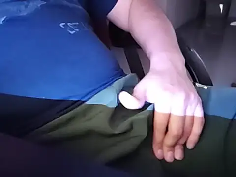 Snapshot of wisman1298 chatting on March 9, 2026, 4:49 am wisman1298 online show from March 9, 2026, 4:49 am