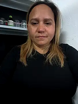 Snapshot of haashkyo chatting on May 9, 2026, 10:24 pm haashkyo online show from May 9, 2026, 10:24 pm