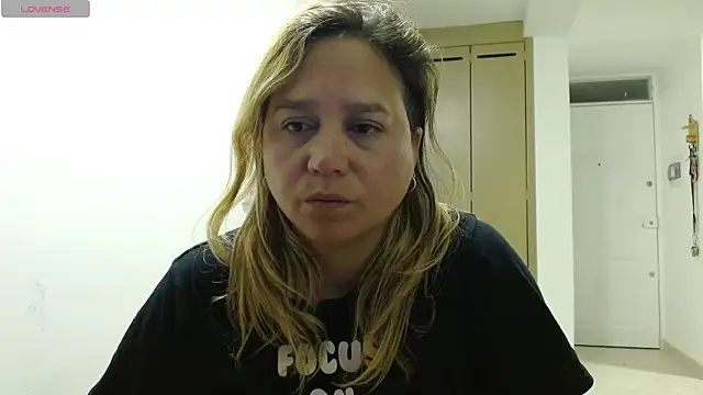 Snapshot of haashkyo chatting on June 9, 2026, 3:18 am haashkyo online show from June 9, 2026, 3:18 am