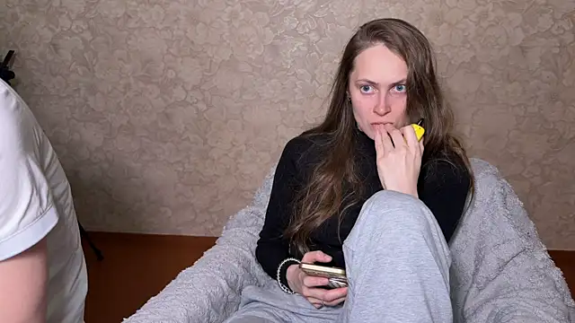 cutemilana sexwife online show from January 7, 2026, 9:31 pm