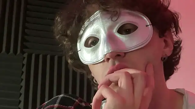 fakenshtbrah online show from September 20, 2025, 5:12 am