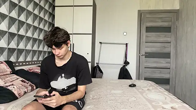 merycouple online show from December 23, 2025, 5:18 am