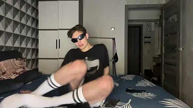 merycouple online show from March 30, 2026, 8:21 pm