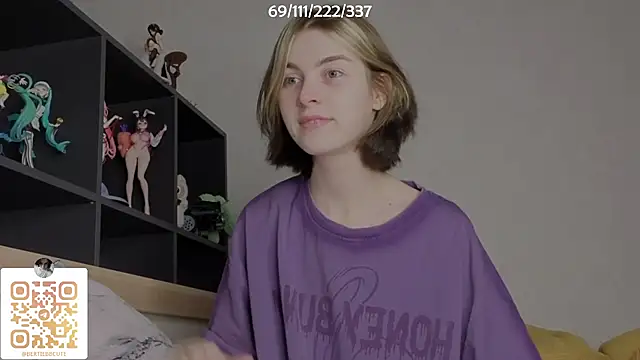 Snapshot of bertamimi chatting on September 28, 2025, 6:48 pm bertamimi online show from September 28, 2025, 6:48 pm