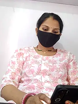 poojam93 online show from October 7, 2025, 8:59 am