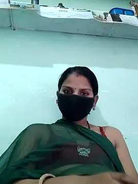 poojam93 online show from September 13, 2025, 10:48 am