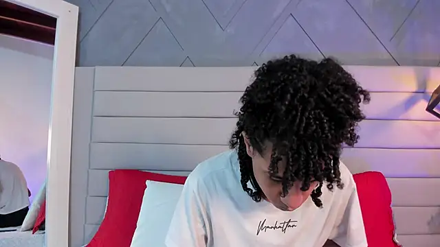 Johan gz  online show from November 22, 2025, 11:53 am