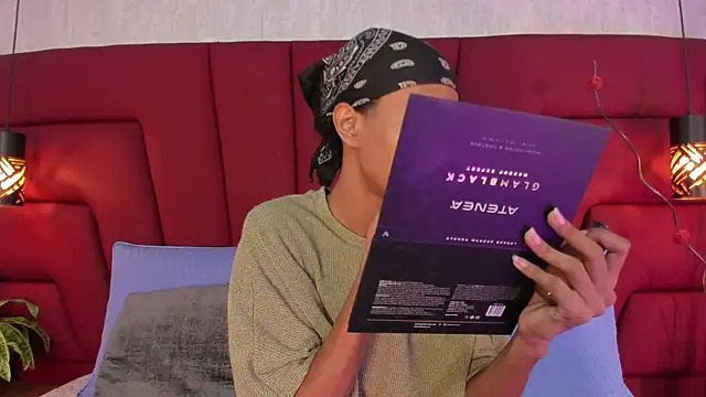 Johan gz  online show from October 31, 2025, 12:02 pm