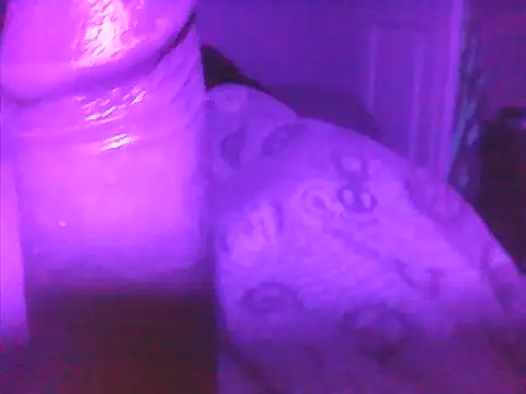 sarahkat86 online show from October 6, 2025, 4:13 am