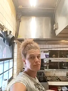 sarahkat86 online show from September 30, 2025, 5:41 pm