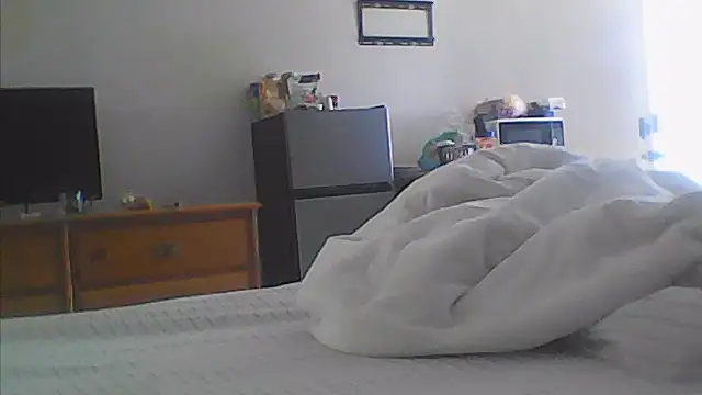 sarahkat86 online show from September 26, 2025, 2:24 pm