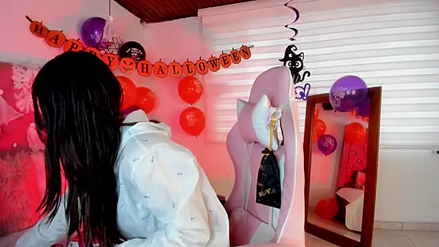 Snapshot of Jade_rey_ chatting on October 14, 2025, 5:24 pm Jade rey online show from October 14, 2025, 5:24 pm