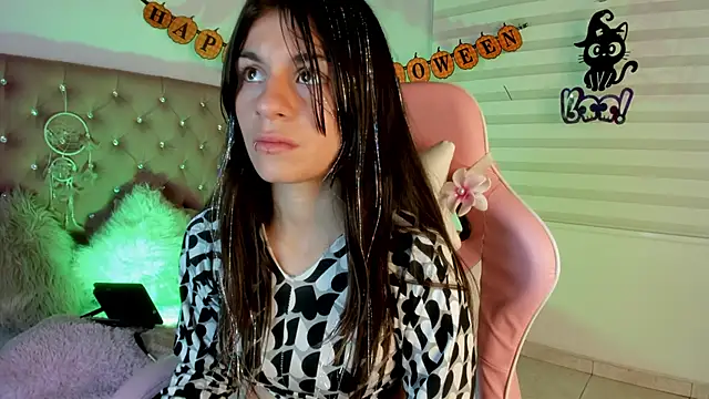 Snapshot of Jade_rey_ chatting on October 11, 2025, 4:13 am Jade rey online show from October 11, 2025, 4:13 am