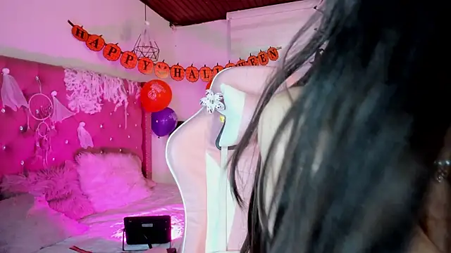 Snapshot of Jade_rey_ chatting on October 18, 2025, 9:06 pm Jade rey online show from October 18, 2025, 9:06 pm