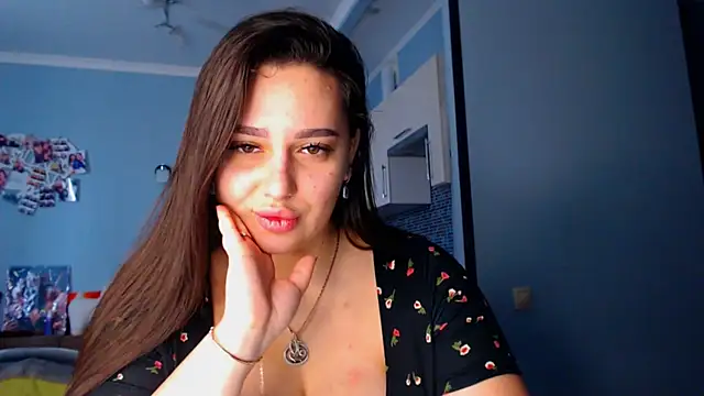 NikiWhite online show from September 10, 2025, 8:35 am