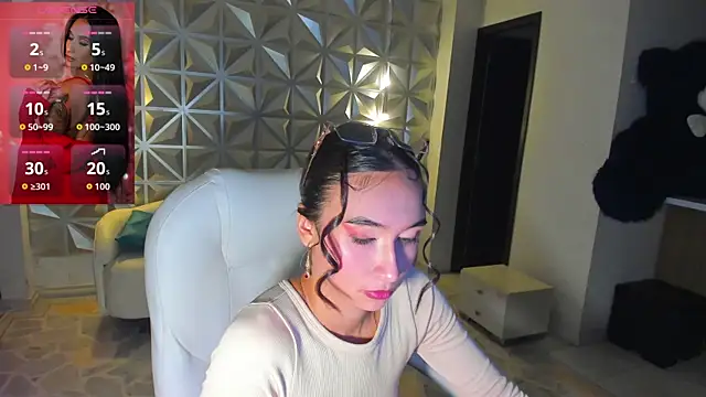 Snapshot of hellen_tease chatting on July 10, 2026, 12:38 pm hellen tease online show from July 10, 2026, 12:38 pm