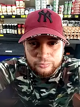 Catire10  online show from October 10, 2025, 8:42 pm