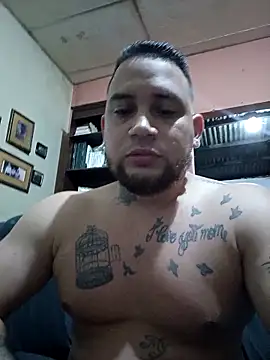 Catire10  online show from November 14, 2025, 3:21 am