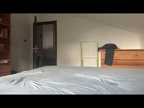 emilydee666 online show from September 15, 2025, 4:57 am