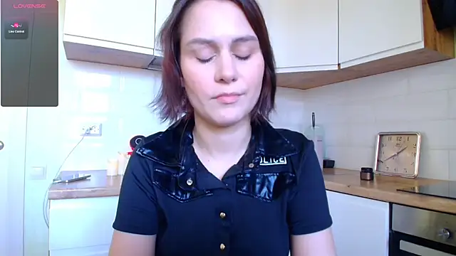 Snapshot of worsh1p_me chatting on April 15, 2026, 10:43 am worsh1p me online show from April 15, 2026, 10:43 am
