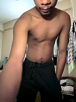 Snapshot of Lustking2406 chatting on November 17, 2025, 4:44 pm Lustking2406 online show from November 17, 2025, 4:44 pm