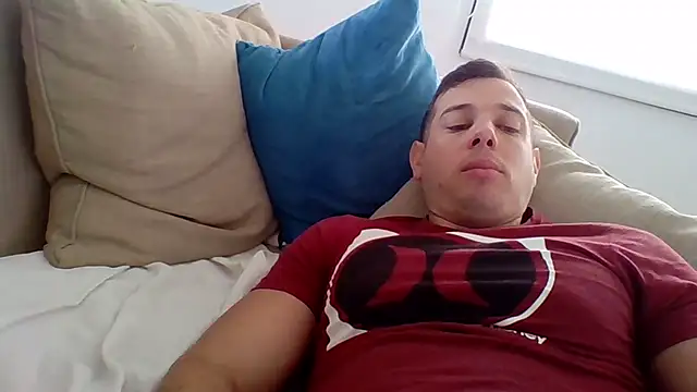 Snapshot of luca23millo90 chatting on October 19, 2025, 5:37 pm luca23millo90 online show from October 19, 2025, 5:37 pm