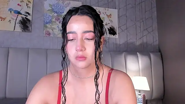 BellaSwwan online show from October 3, 2025, 1:23 pm