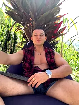 Snapshot of Marco_Vega chatting on September 21, 2025, 3:06 pm Marco Vega online show from September 21, 2025, 3:06 pm