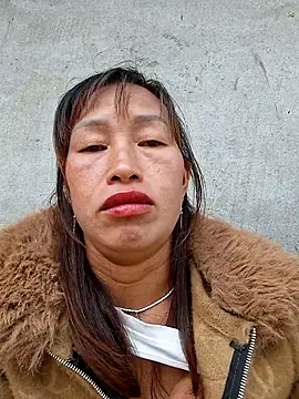 ngocngoc cute online show from September 29, 2025, 2:40 am