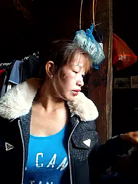 ngocngoc cute online show from March 1, 2026, 3:39 am