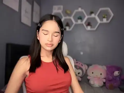 lelasohna online show from September 25, 2025, 6:19 am