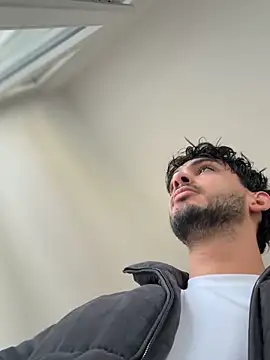 Snapshot of Gipsyboysteve chatting on March 21, 2026, 12:09 pm Gipsyboysteve online show from March 21, 2026, 12:09 pm