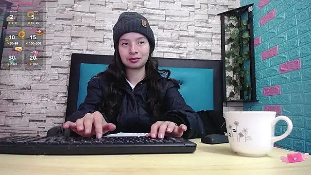 maily can online show from October 4, 2025, 12:28 pm