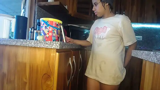 Snapshot of habdiela chatting on October 17, 2025, 9:16 pm habdiela online show from October 17, 2025, 9:16 pm