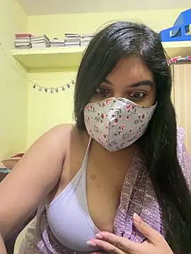 Snapshot of BigBreasted chatting on February 13, 2026, 5:13 pm BigBreasted online show from February 13, 2026, 5:13 pm