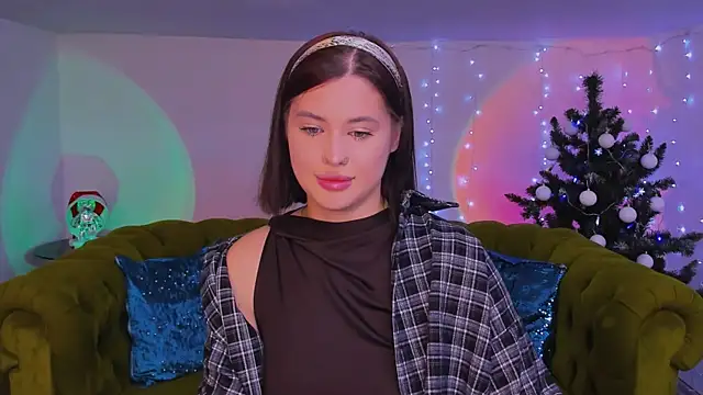 lil angel  online show from December 16, 2025, 1:15 pm