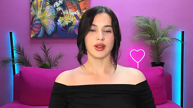 lil angel  online show from September 25, 2025, 12:55 pm