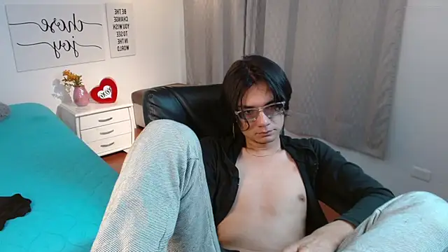 davoxer online show from September 11, 2025, 3:39 am